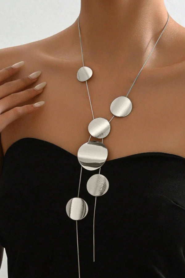 COLLAR GEOMETRICO HUECO ELEGANTE